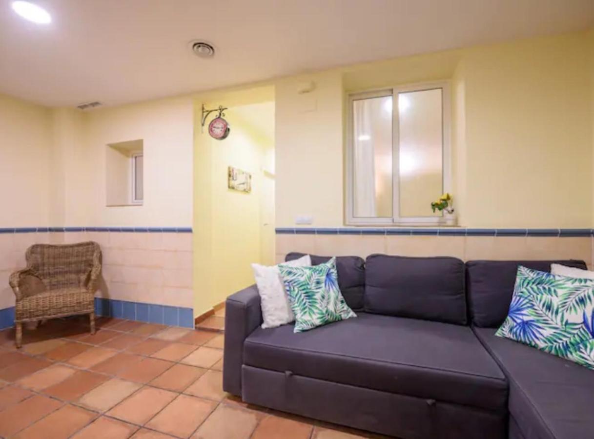 Ramblasrentals Chic & Spacious Flat Pool Table 15M Ramblas - Parking - Wifi Barcelona Exterior foto