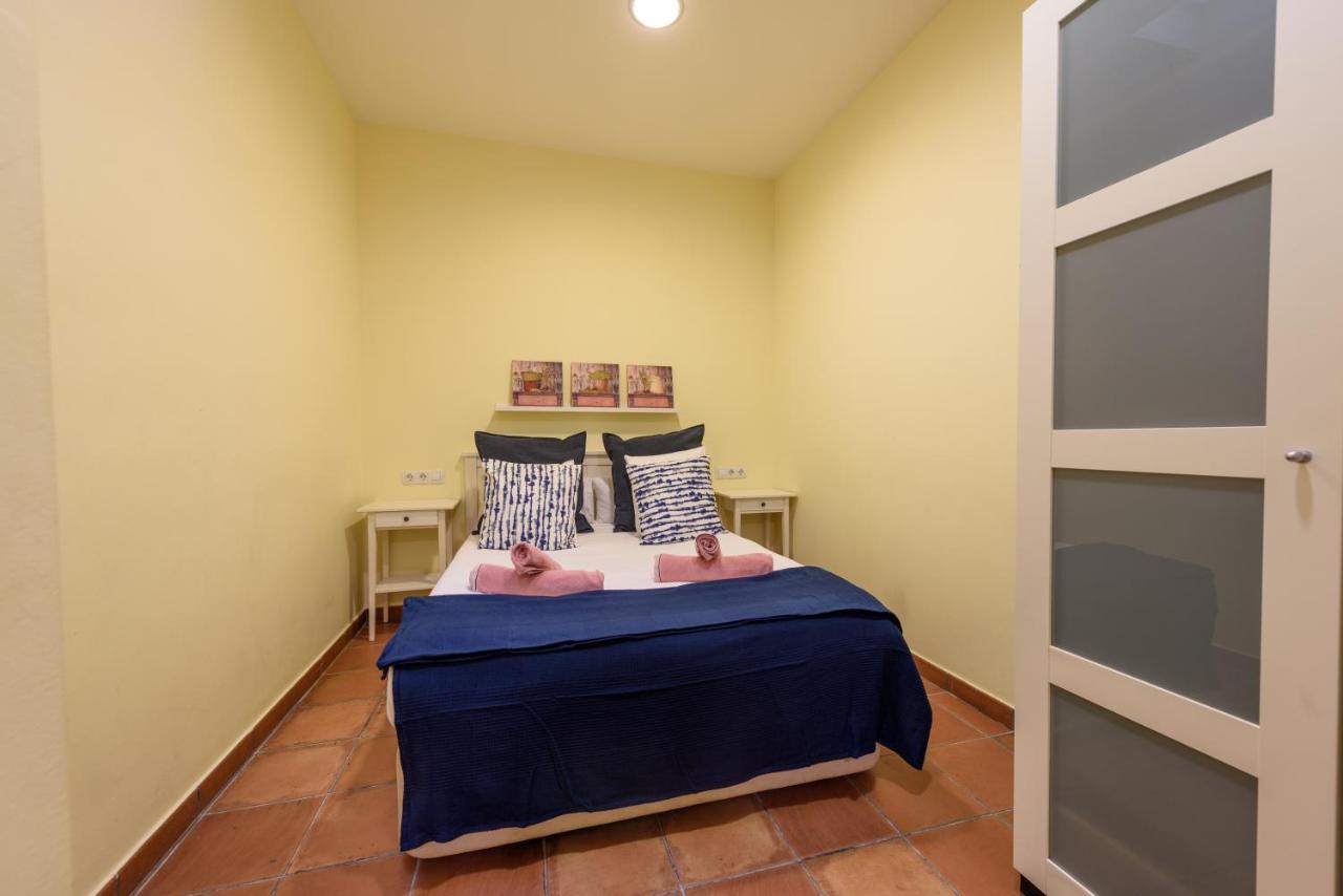Ramblasrentals Chic & Spacious Flat Pool Table 15M Ramblas - Parking - Wifi Barcelona Exterior foto