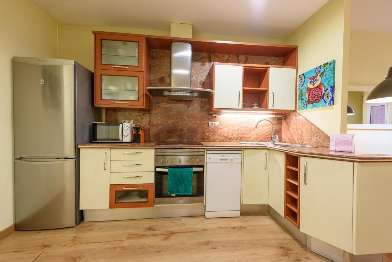 Ramblasrentals Chic & Spacious Flat Pool Table 15M Ramblas - Parking - Wifi Barcelona Exterior foto