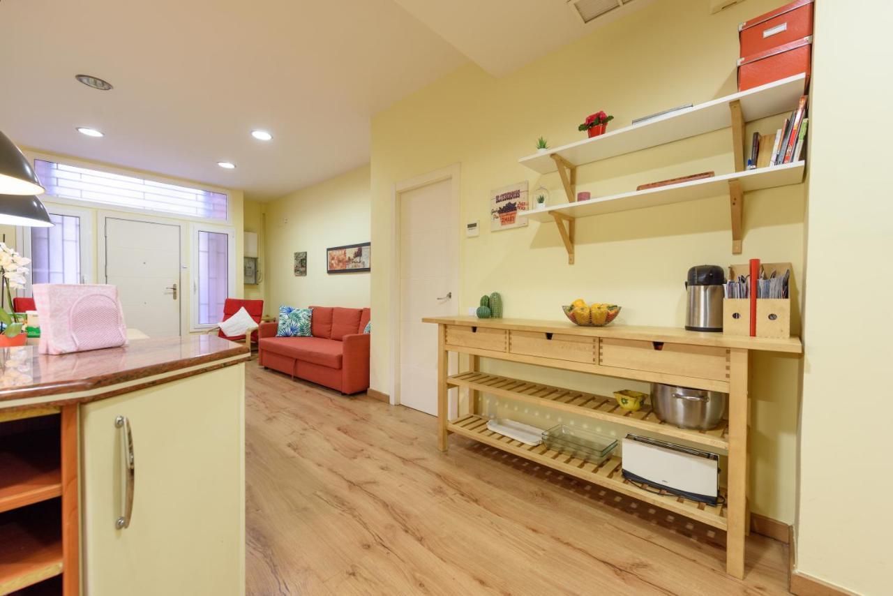 Ramblasrentals Chic & Spacious Flat Pool Table 15M Ramblas - Parking - Wifi Barcelona Exterior foto